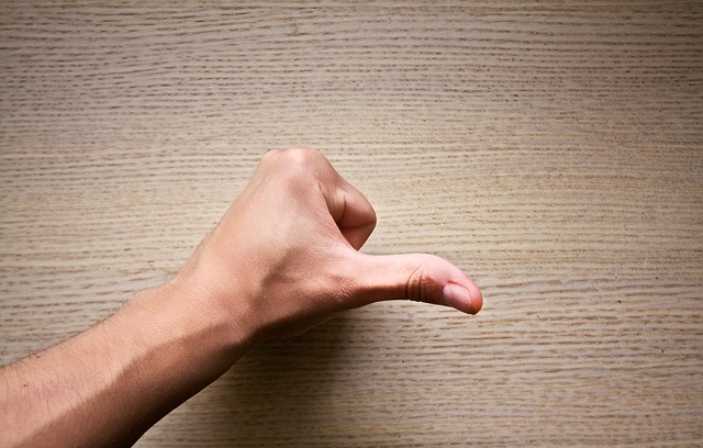 Palec mužskej ruky.jpg